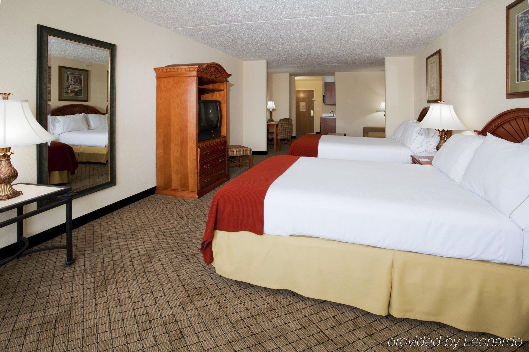 Holiday Inn Express Hotel & Suites Arcadia Habitación foto